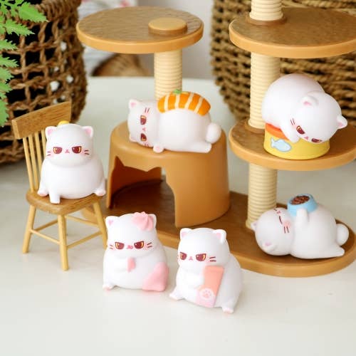 Hello Mr. Nabi Cat Collectable Random Figure Ver.3