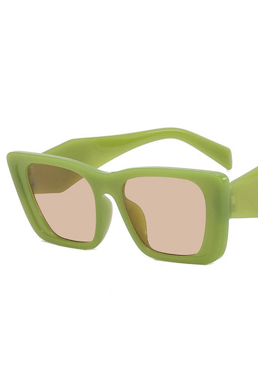 EUROPEAN AND AMERICAN SQUARE SUNGLASSES: GREEN