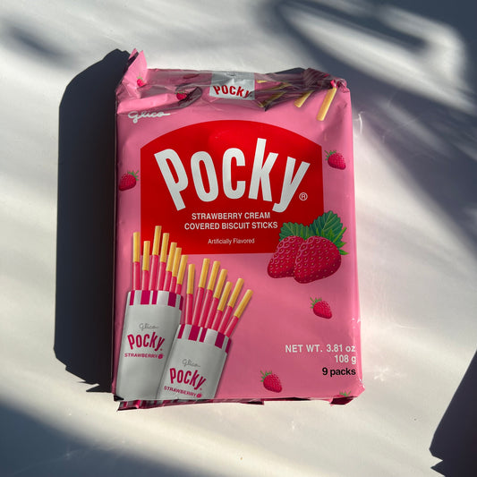 Pocky | Family Size Strawberry Cream