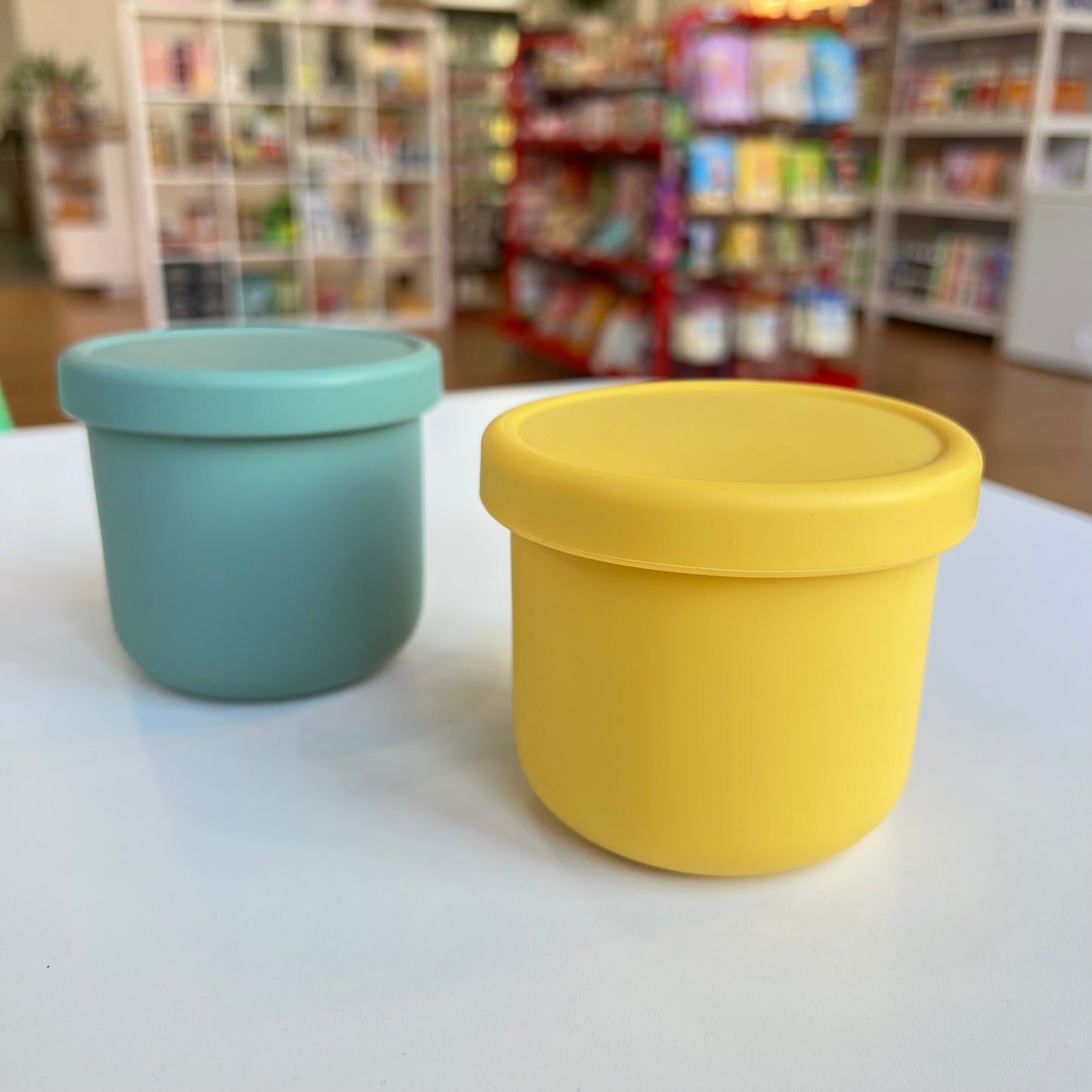 Goodies | Snack Stash - silicone container Yellow