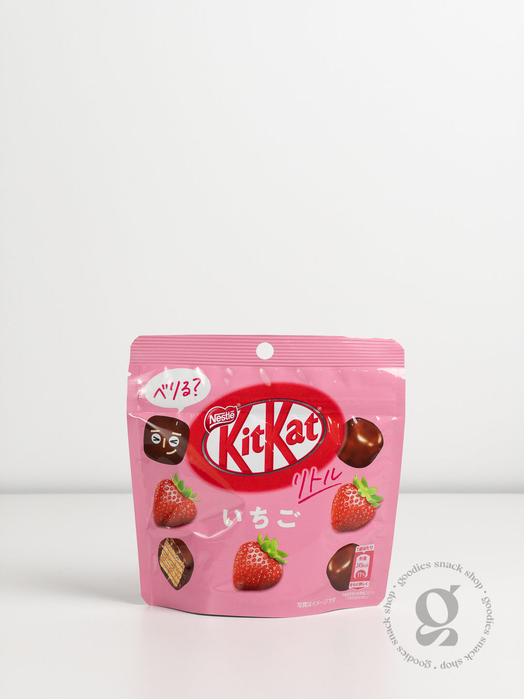 KitKat - Strawberry Biscuits in Chocolate - Japan